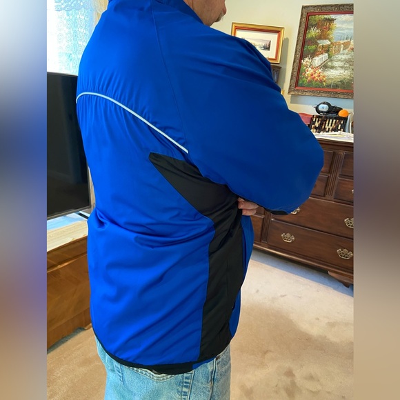 NEW BALANCE Mens M Black Blue Short Sleeve Workout Top & Jacket Set Great Look! - Picture 4 of 14